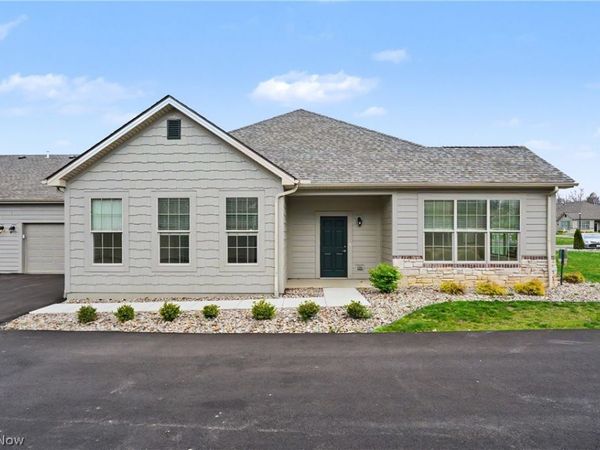 9264 Sharrott Road, Unit 1002, Poland, OH 44514