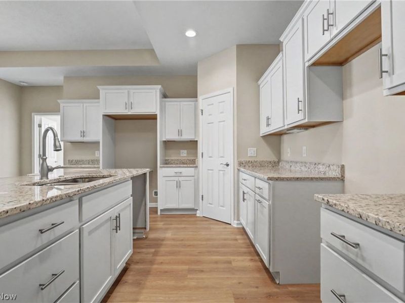 9264 Sharrott Road, Unit 1002, Poland, OH 44514 Photo 3