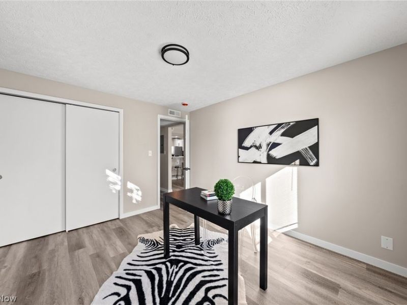 21045 Southbend Circle, Unit 8, Rocky River, OH 44116 Photo 11