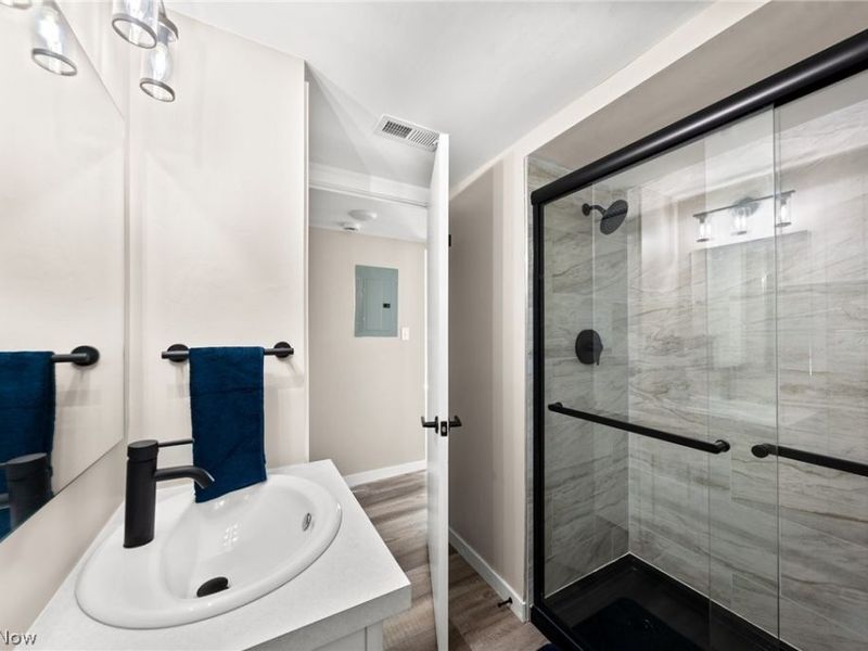 21045 Southbend Circle, Unit 8, Rocky River, OH 44116 Photo 13