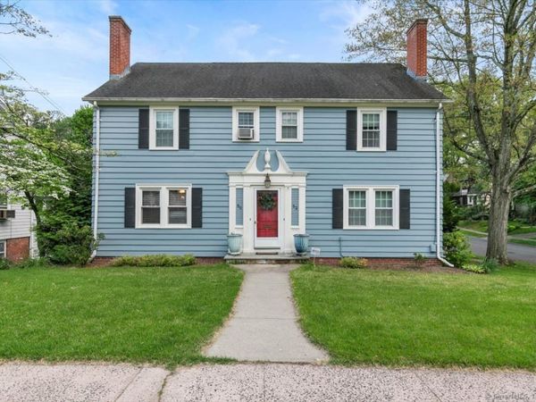 52 Augur , Hamden, CT 06517