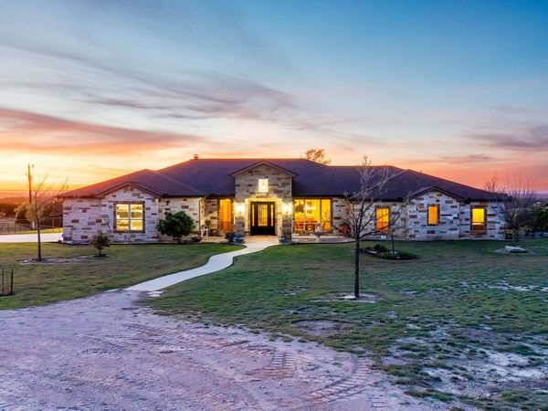 5450 County Road 101 , Lampasas, TX 76550