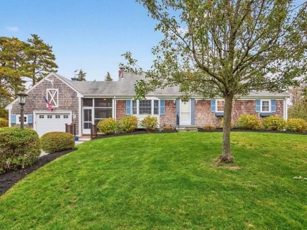 19 Whig Street, Dennis, MA 02638