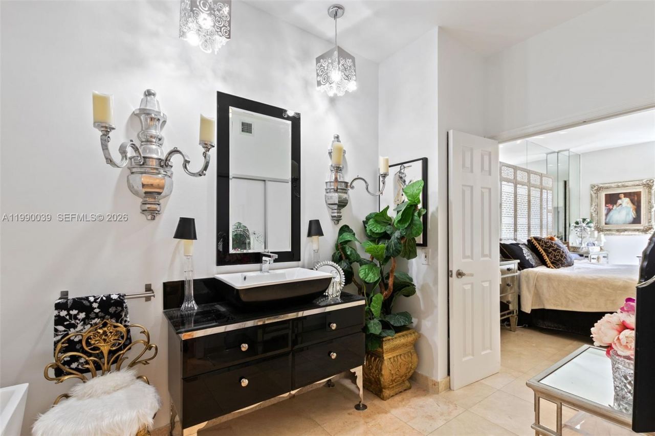 3530 Mystic Pointe Dr, Unit 114, Aventura, FL 33180 Photo