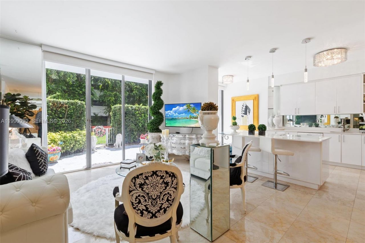 3530 Mystic Pointe Dr, Unit 114, Aventura, FL 33180 Photo