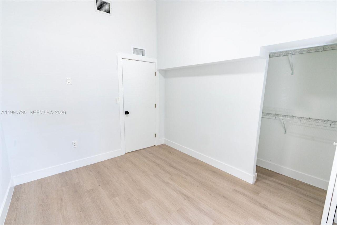 2100 SW 6th St, Miami, FL 33135 Photo