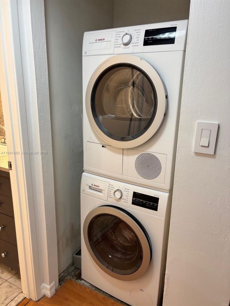 201 Crandon Blvd , Unit 120, Key Biscayne, FL 33149 Photo