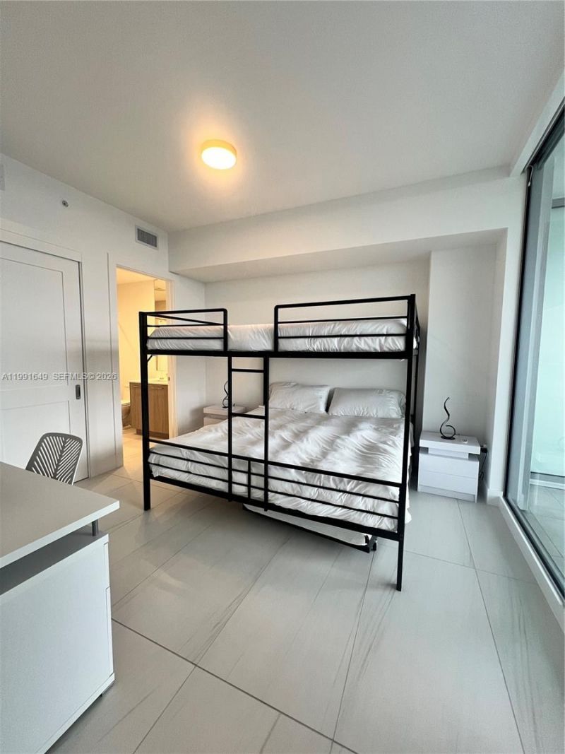 153 N Seabreeze Blvd , Unit 1703, Fort Lauderdale, FL 33304 Photo