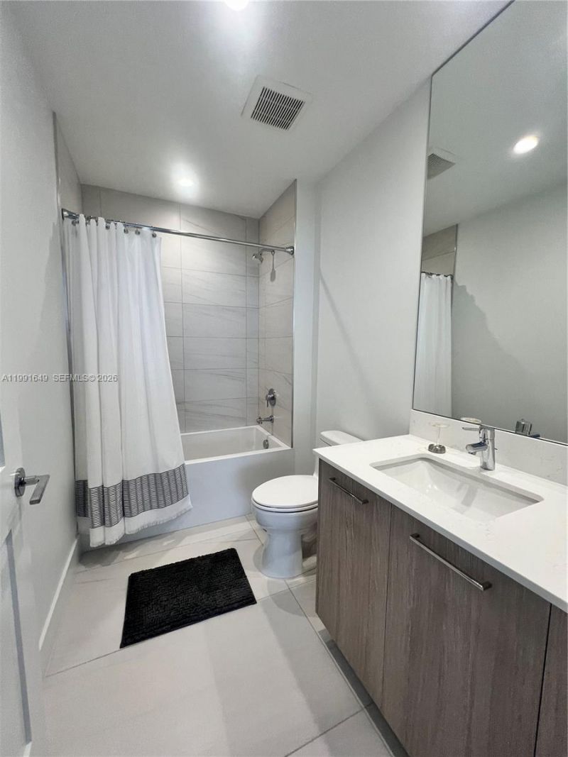 153 N Seabreeze Blvd , Unit 1703, Fort Lauderdale, FL 33304 Photo