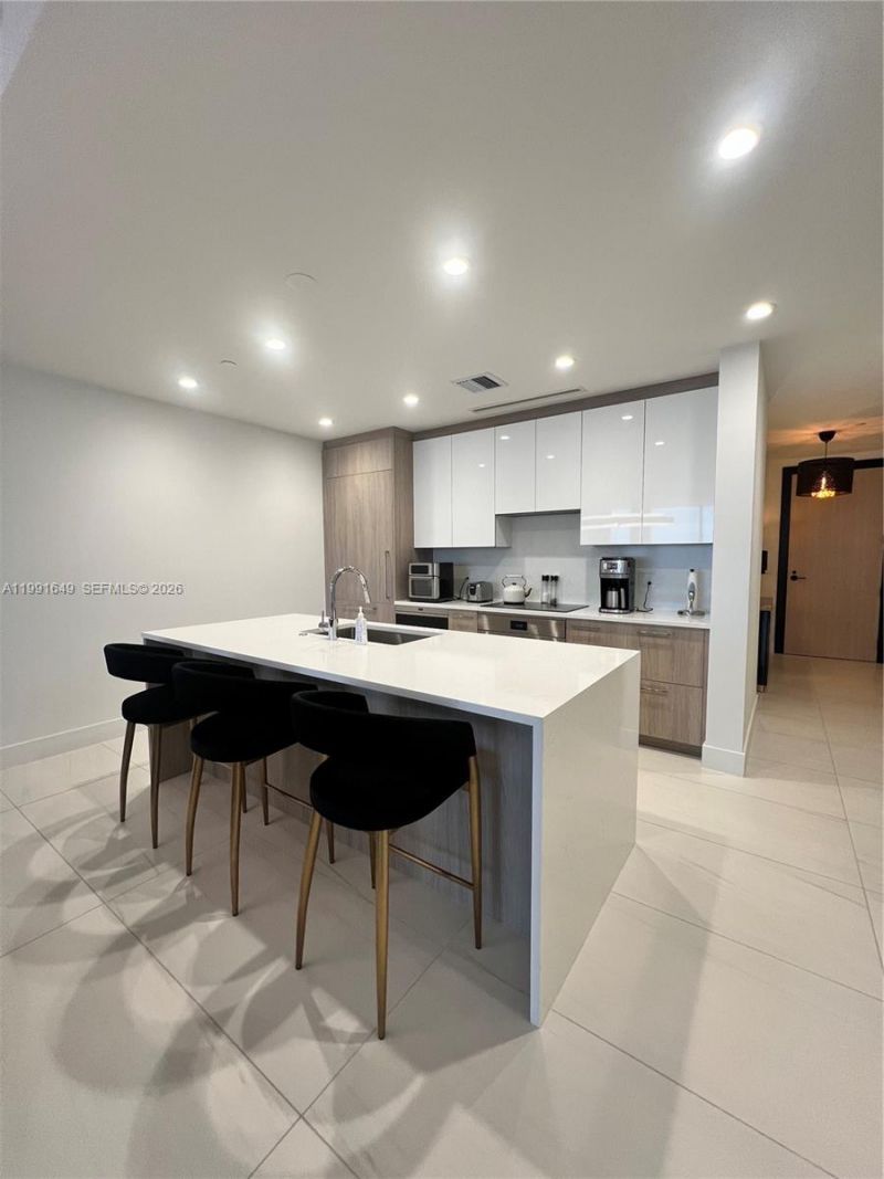 153 N Seabreeze Blvd , Unit 1703, Fort Lauderdale, FL 33304 Photo