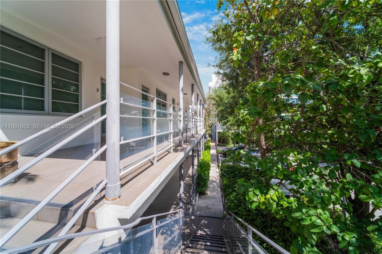 2031 Meridian Ave , Unit 5, Miami Beach, FL 33139 Photo