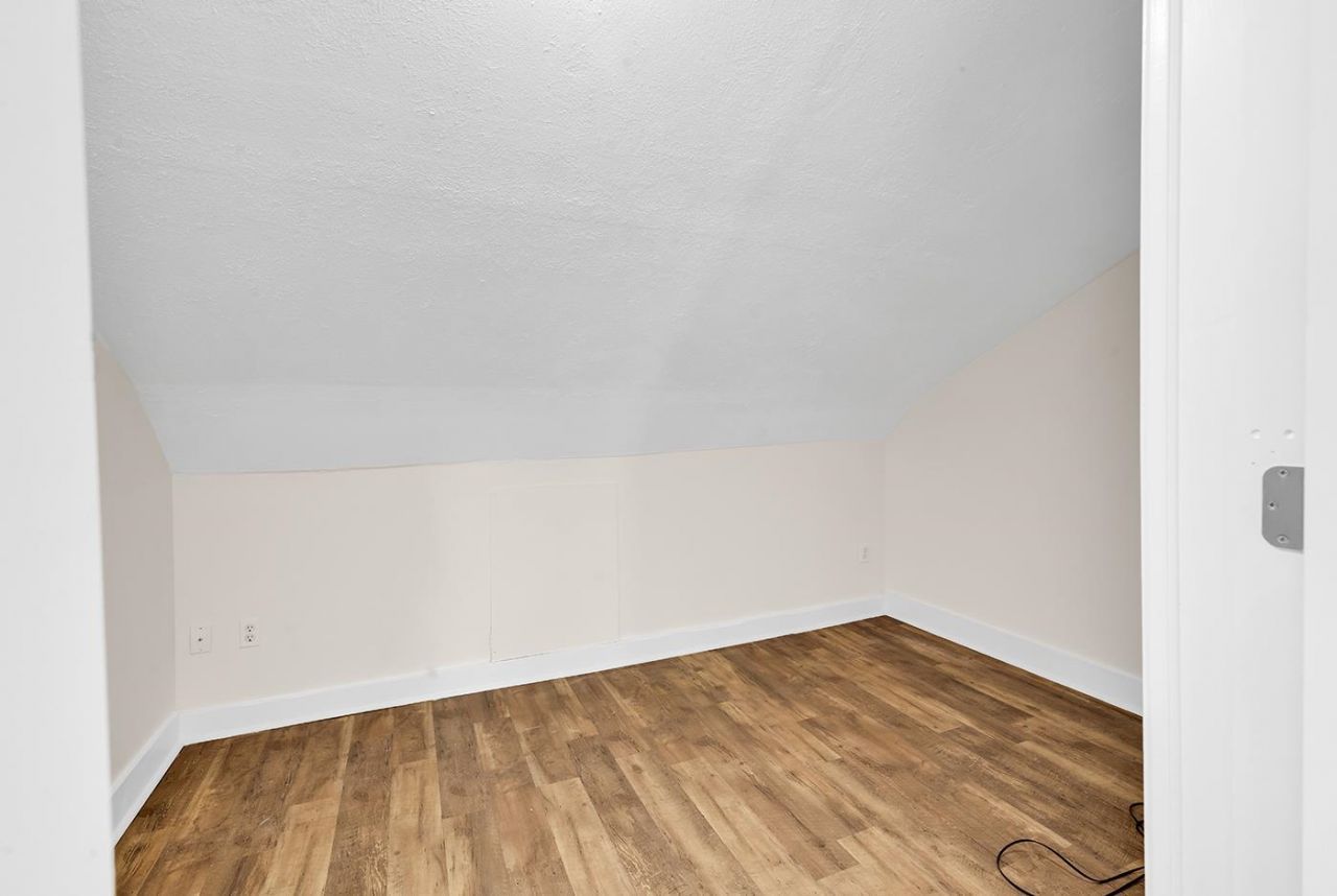 4096 Fairway Lakes Dr.  Photo 28