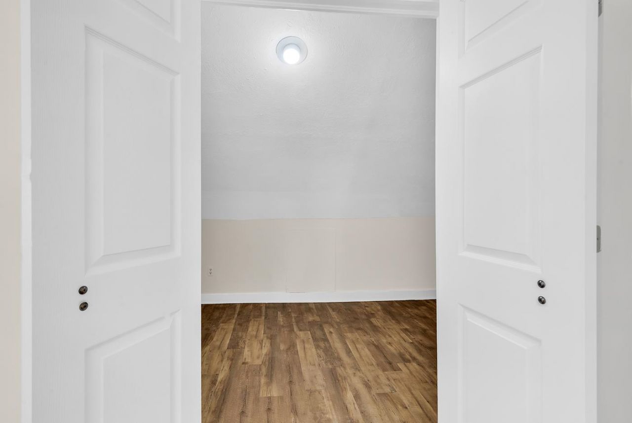 4096 Fairway Lakes Dr.  Photo 29