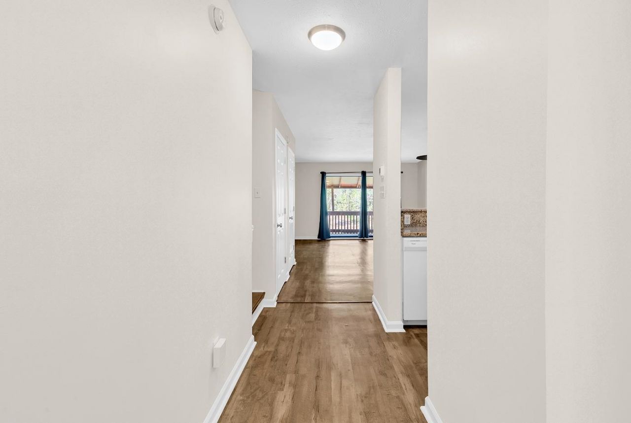 4096 Fairway Lakes Dr.  Photo 8