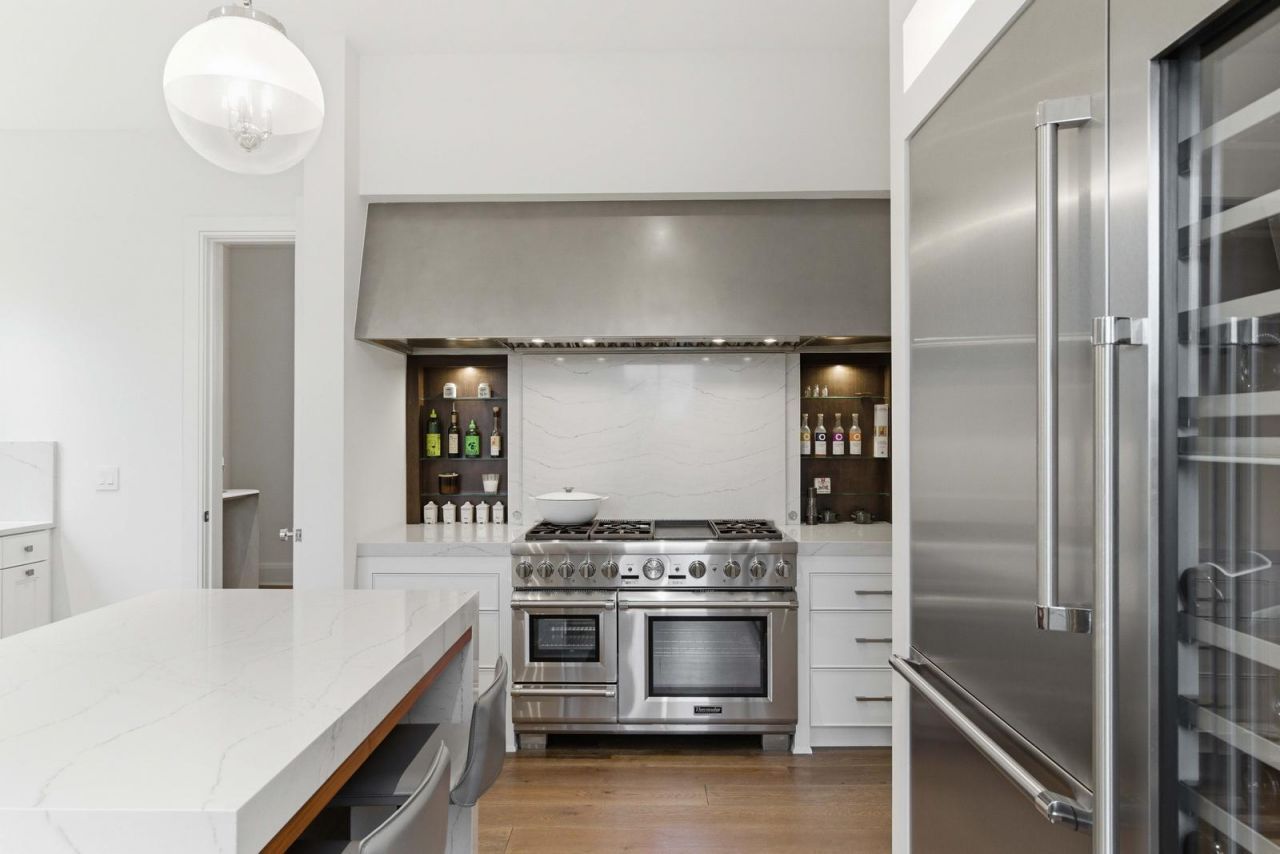 72 Halsey Boulevard Photo 13