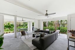 72 Halsey Boulevard photo 4