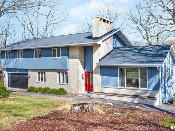 1230 N OLDE FARM Road, East Peoria, IL 61611