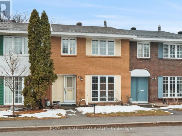 386 Kintyre Private, Unit 87, Ottawa, ON K2C3M6