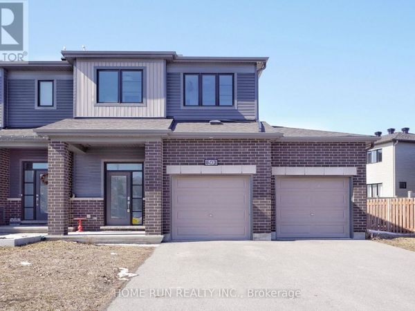 50 Natare Place, Ottawa, ON K2T0P3