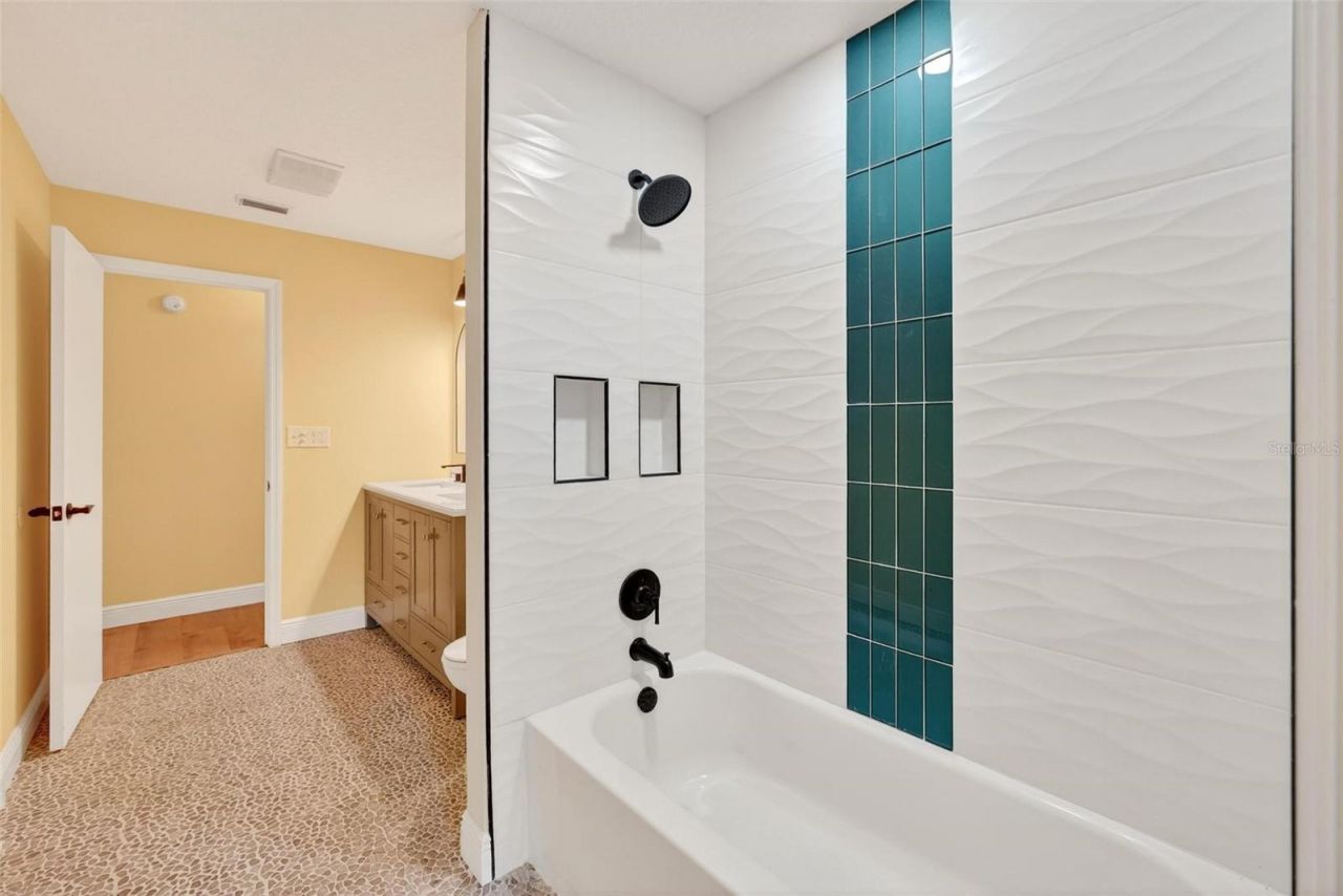 2200 Retreat Road , Geneva, FL 32732 Photo