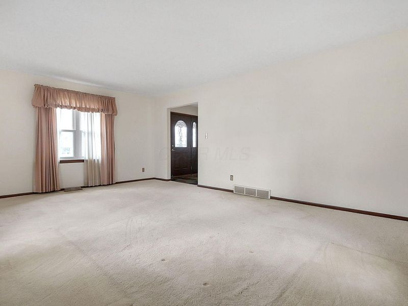 1661 Stonewall Drive , Newark, OH 43055 Photo 6