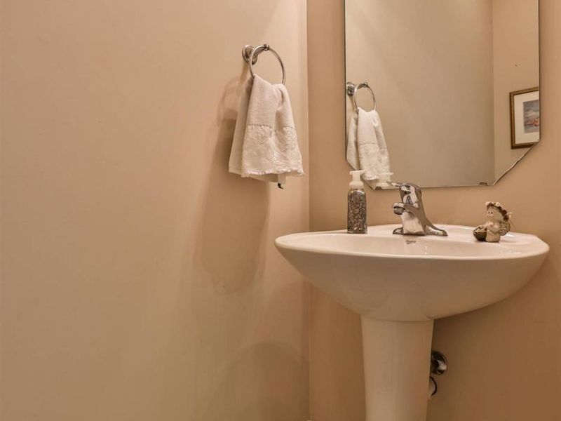 2961 Parkwood Drive, Troy, OH 45373 Photo 38