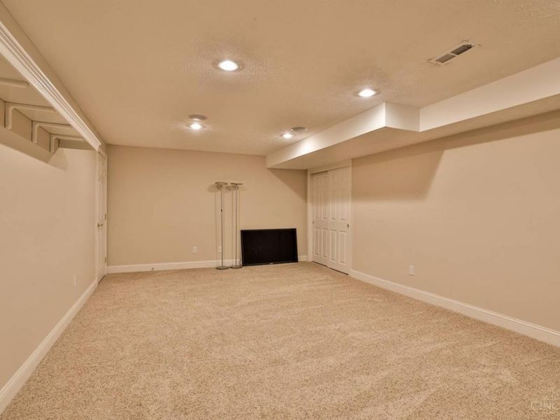 2961 Parkwood Drive, Troy, OH 45373 Photo 42