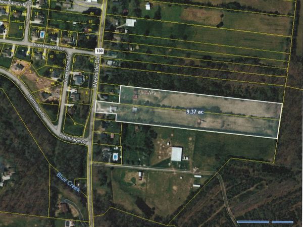 8 Westside Dr , Tullahoma, TN 37388