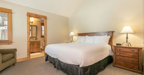 12303 Lookout Loop, Truckee, CA 96161 Photo