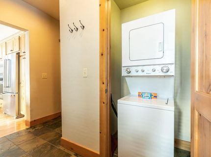 12303 Lookout Loop, Truckee, CA 96161 Photo