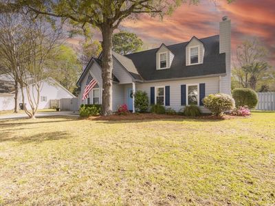 758 Mount Gilead Place Dr., Murrells Inlet, SC 29576
