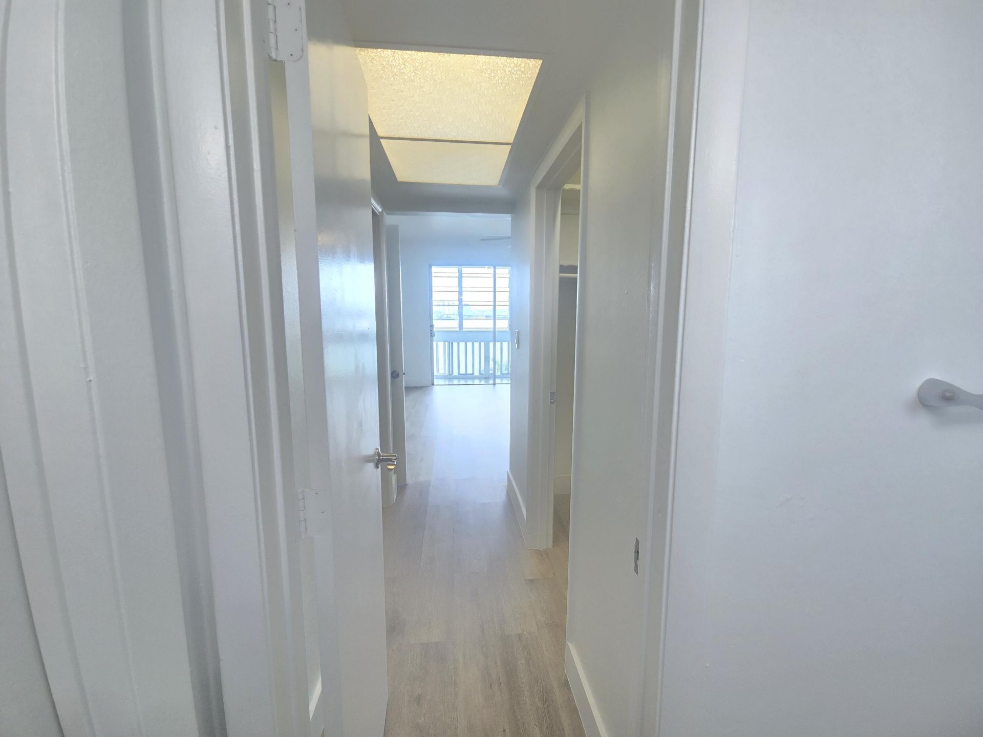 18555 NE 14th Avenue, Unit 709, Miami, FL 33179 Photo