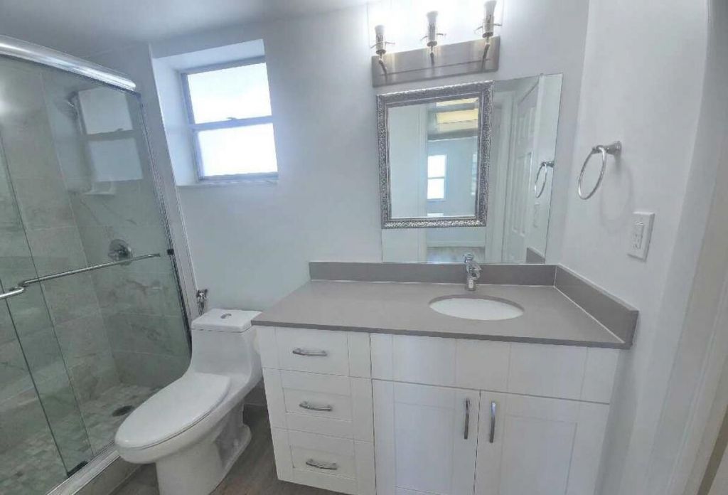 18555 NE 14th Avenue, Unit 709, Miami, FL 33179 Photo