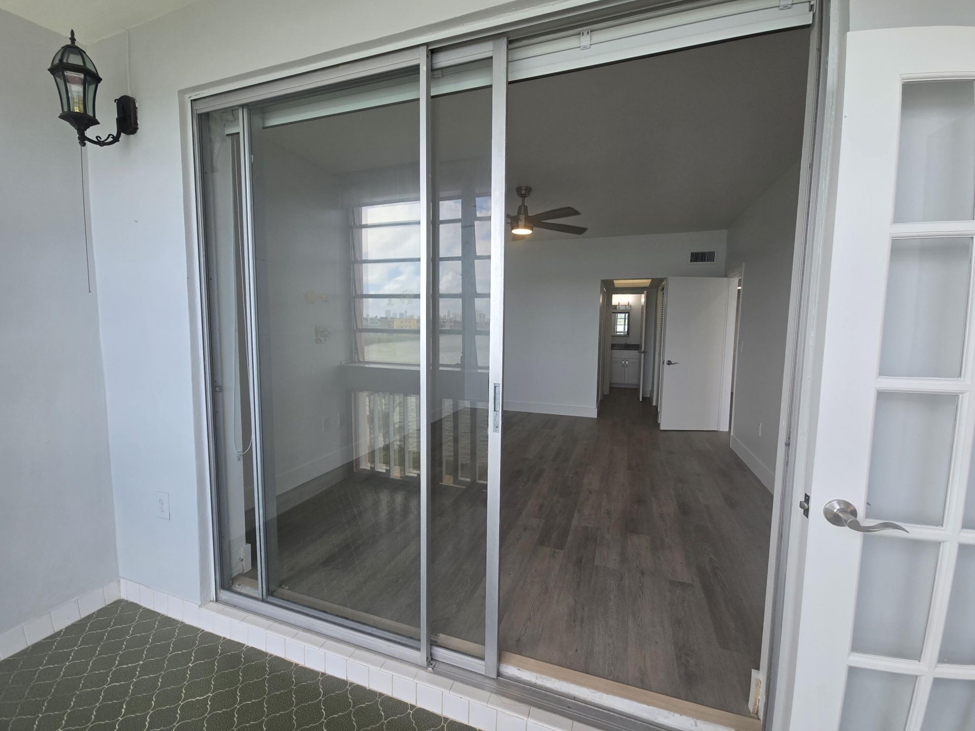 18555 NE 14th Avenue, Unit 709, Miami, FL 33179 Photo