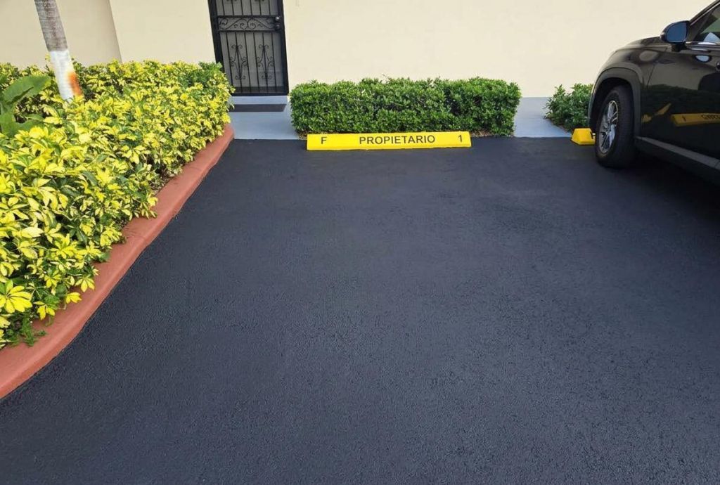 18555 NE 14th Avenue, Unit 709, Miami, FL 33179 Photo