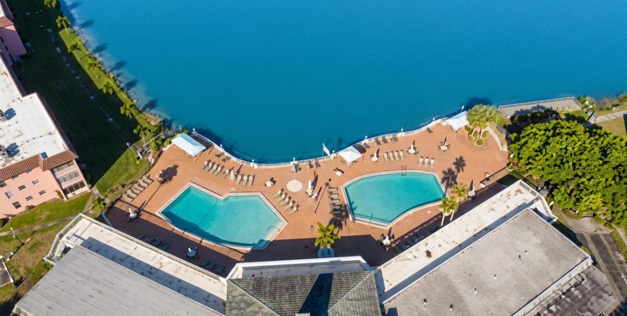 18555 NE 14th Avenue, Unit 709, Miami, FL 33179 Photo