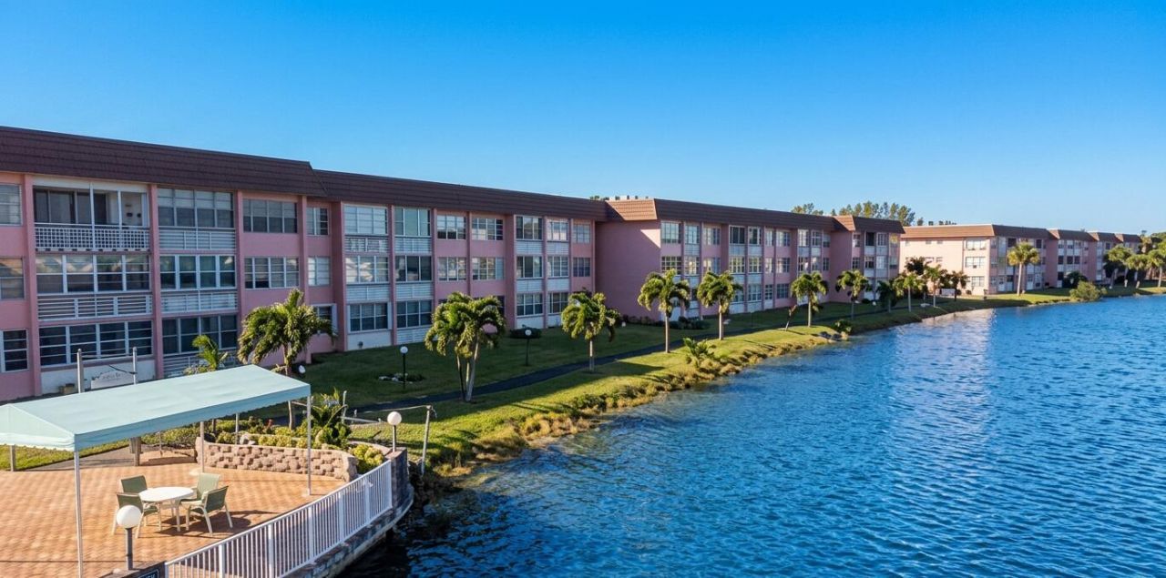 18555 NE 14th Avenue, Unit 709, Miami, FL 33179 Photo