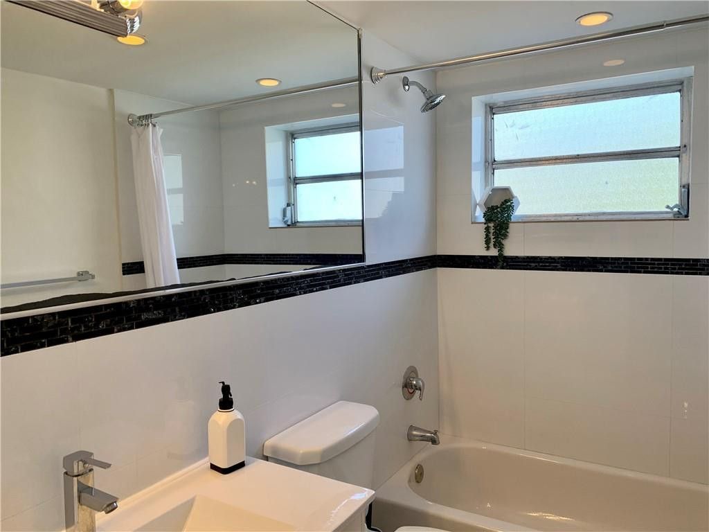 1480 Euclid Avenue, Unit 103, Miami Beach, FL 33139 Photo