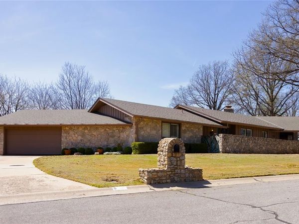 5 Stoneridge Road, Ponca City, OK 74604
