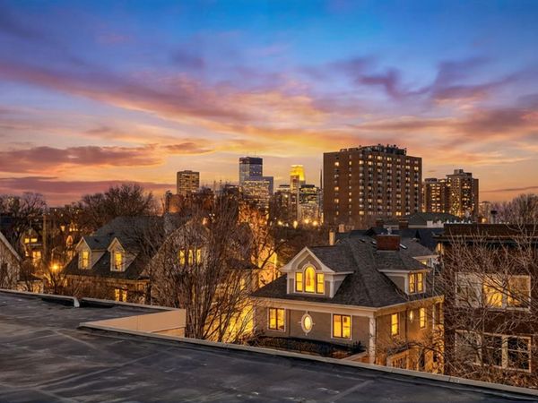 1912 Dupont Avenue S, Unit 405, Minneapolis, MN 55403