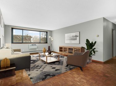 1912 Dupont Avenue S, Unit 405, Minneapolis, MN 55403