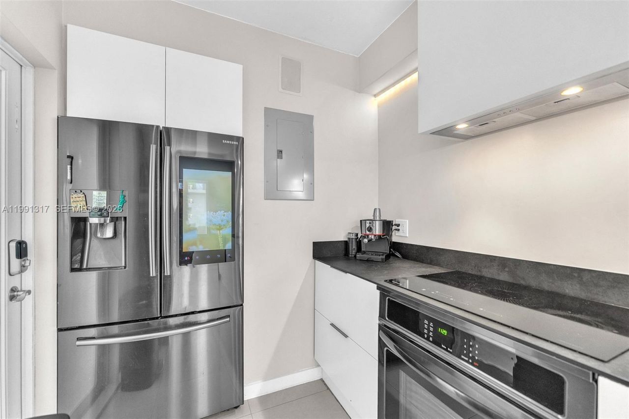 1130 Venetian Way , Unit 1F, Miami Beach, FL 33139 Photo