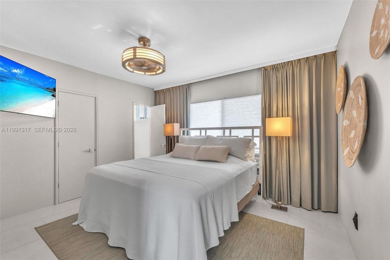 1130 Venetian Way , Unit 1F, Miami Beach, FL 33139 Photo