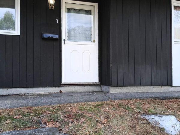 39 Brookside Drive, Unit 7, Brattleboro, VT 05301