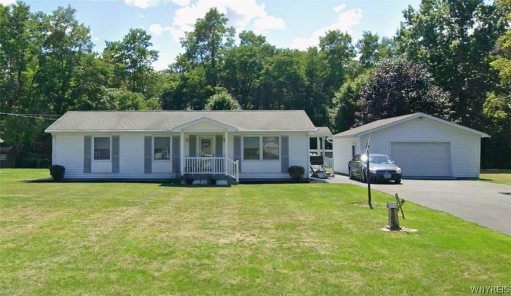 6530 Wheeler Road, Lockport, NY 14094 Main Photo