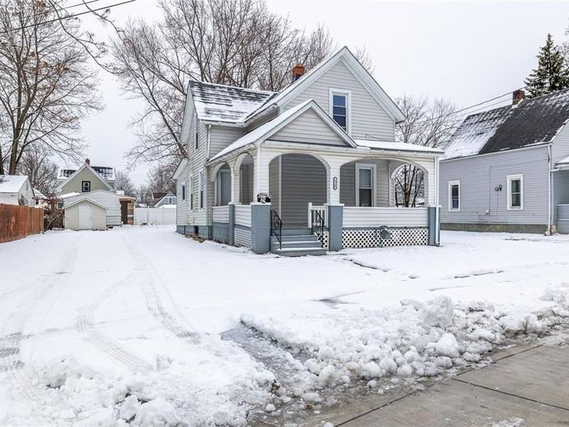 2349 Kelly Place, Lorain, OH 44052 Photo 2