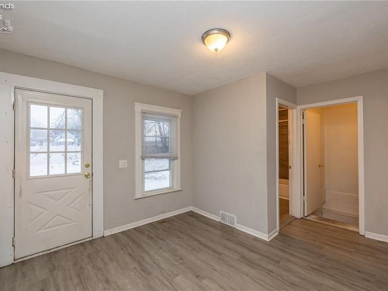 2349 Kelly Place, Lorain, OH 44052 Photo 7