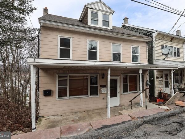 128 30 SPRUCE STREET, MINERSVILLE, PA 17954