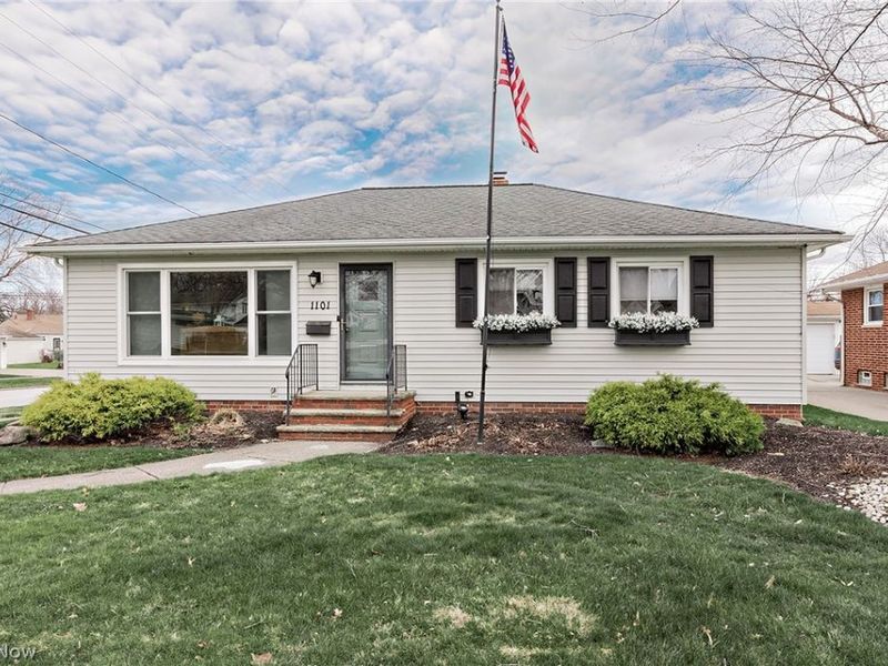 1101 Bonnie Lane, Mayfield Heights, OH 44124 Photo 1