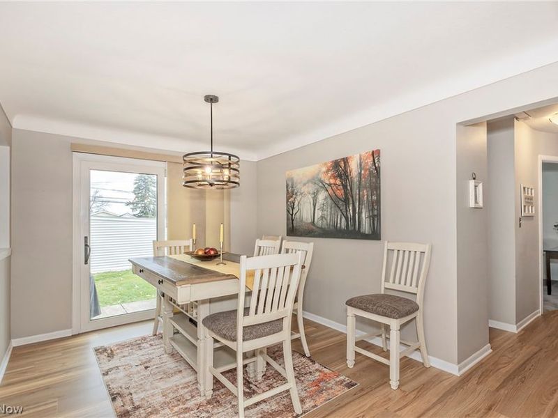 1101 Bonnie Lane, Mayfield Heights, OH 44124 Photo 7